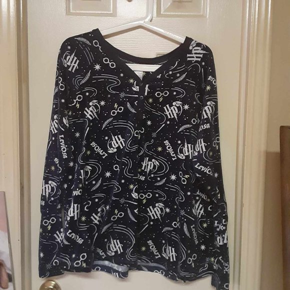 Super Cozy Harry Potter Pajamas 20W 2X - Picture 2 of 8